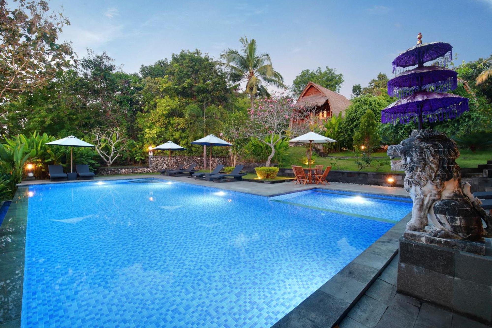 Bb Resort Villa And Spa Batumadeg Luaran gambar