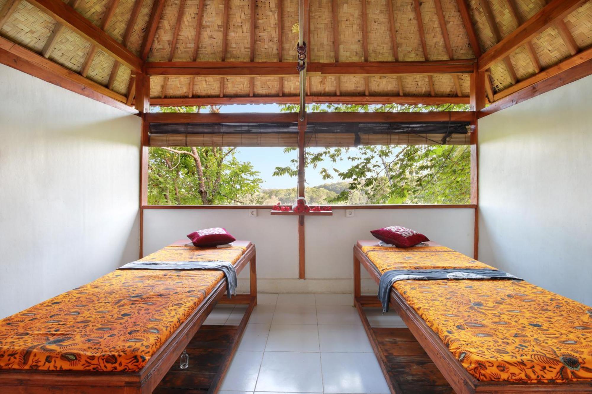 Bb Resort Villa And Spa Batumadeg Luaran gambar